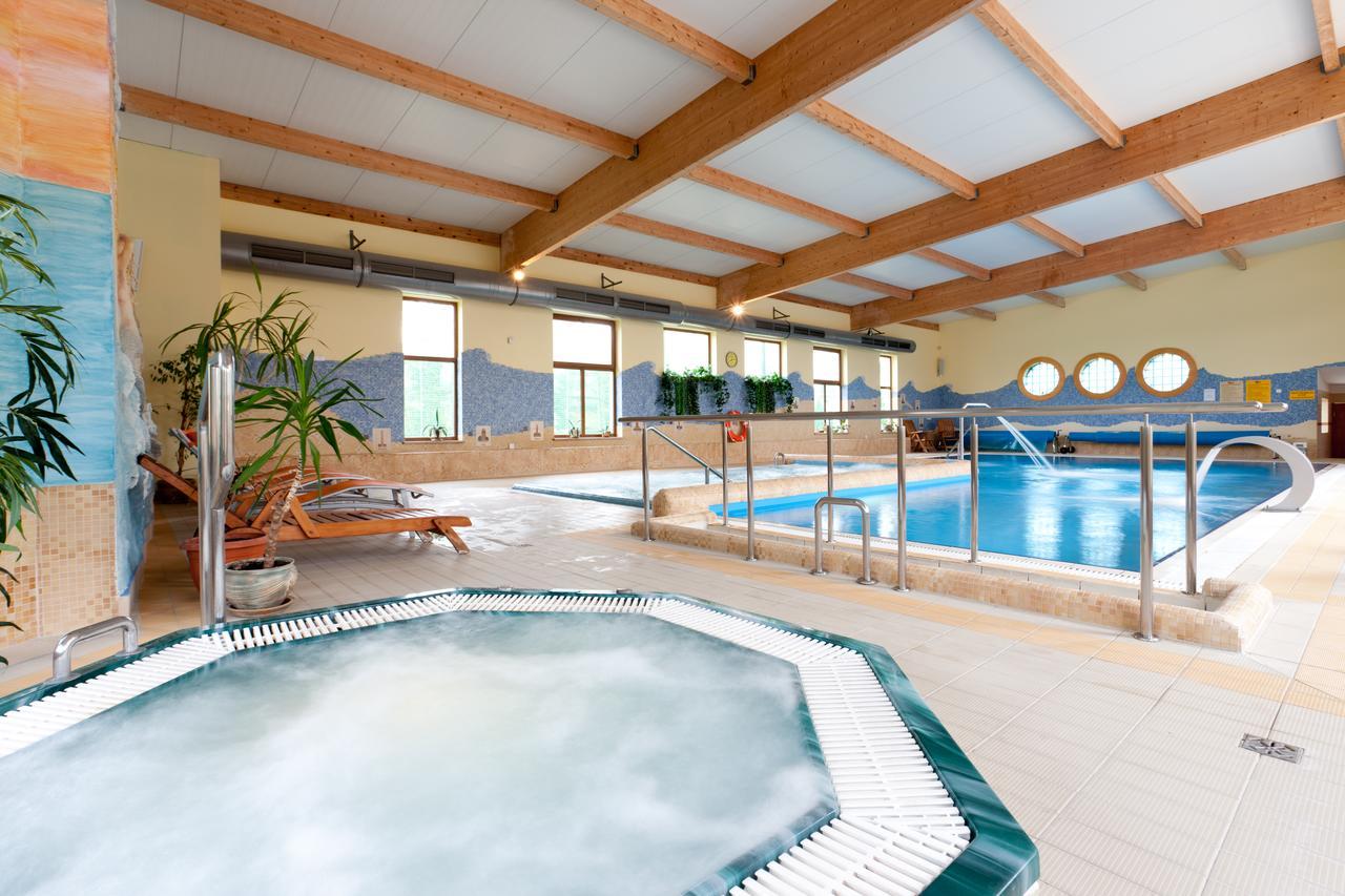 Jantar-Spa Kompleks Wypoczynkowo-Rehabilitacyjny Niechorze Kültér fotó