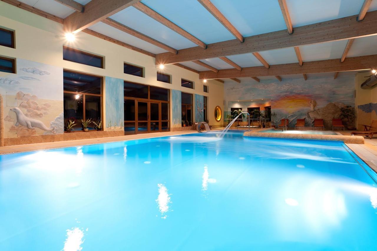 Jantar-Spa Kompleks Wypoczynkowo-Rehabilitacyjny Niechorze Kültér fotó