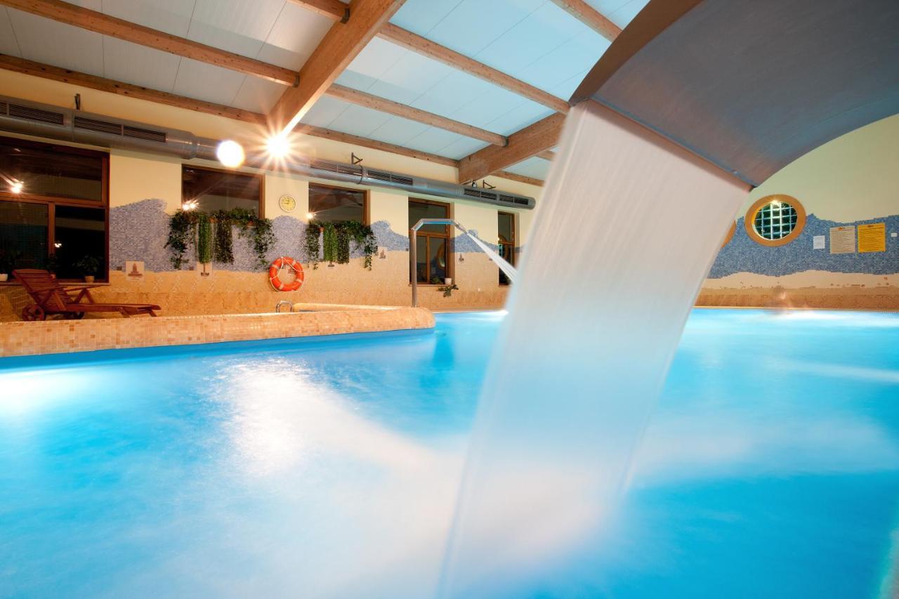 Jantar-Spa Kompleks Wypoczynkowo-Rehabilitacyjny Niechorze Kültér fotó