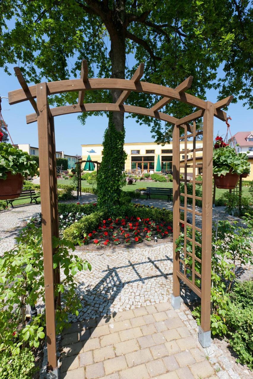 Jantar-Spa Kompleks Wypoczynkowo-Rehabilitacyjny Niechorze Kültér fotó